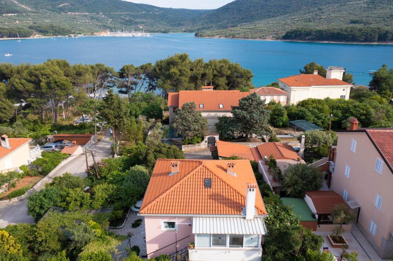 Apartments Bura & Jugo, Cres, Without Stress Buitenkant foto