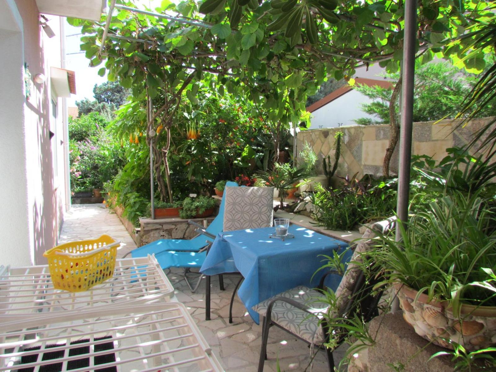 Apartments Bura & Jugo, Cres, Without Stress Buitenkant foto