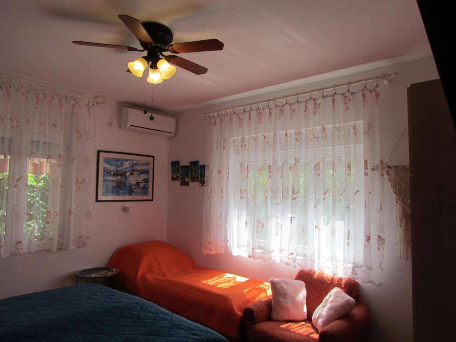 Apartments Bura & Jugo, Cres, Without Stress Buitenkant foto