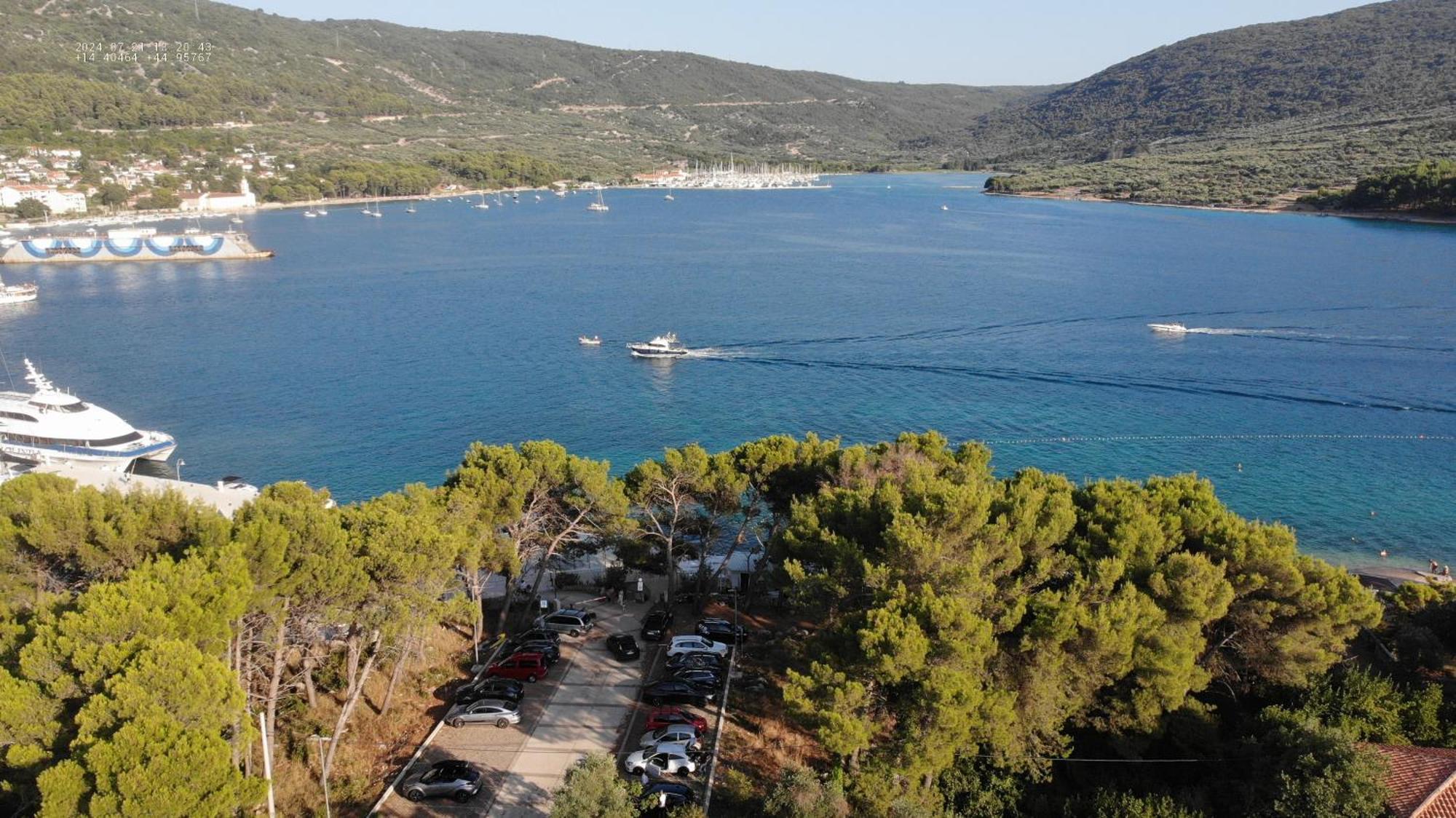 Apartments Bura & Jugo, Cres, Without Stress Buitenkant foto
